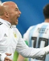  朗斯主场球迷冲突事件，俱乐部遭足协严厉处罚  