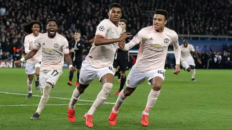  巴黎圣日耳曼客场逆转击败里昂，积分榜领跑优势扩大  