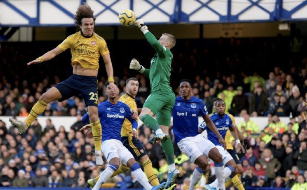  曼联防守漏洞百出遭弱旅羞辱  