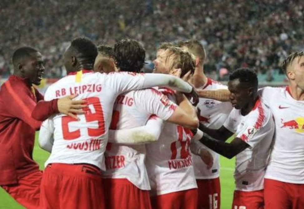  霍芬海姆进攻火力全开，德甲射手榜竞争进入白热化